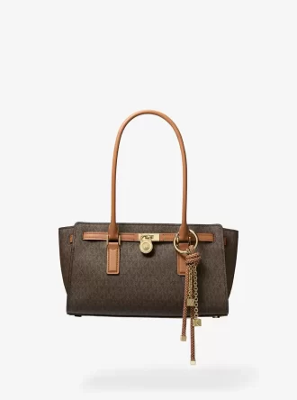 bolsa hamilton moderne small signature logo 1 330x444 - Bolsa Hamilton Moderne Small Signature Logo